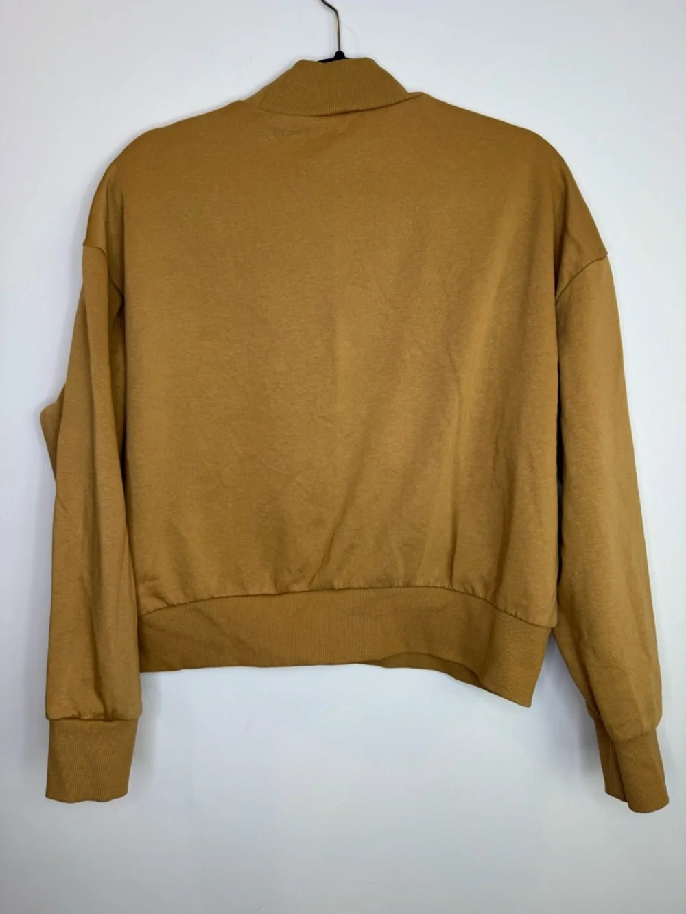 H&M Bons Moments Tan Graphic Mock-Neck Sweatshirt size large - Picture 5 of 5